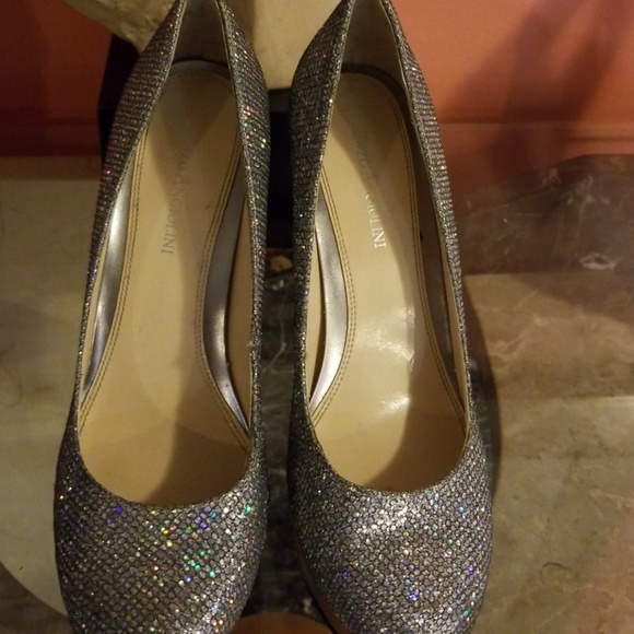 Shoes - Picture 4 of 4